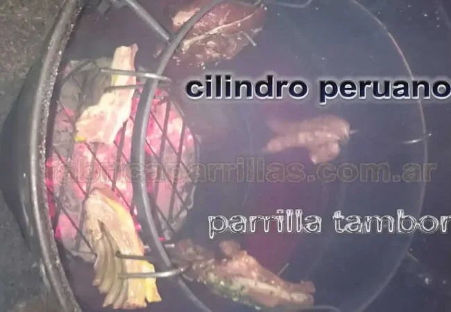Parrilla ahumador vertical tipo chulengo: cocción uniforme, menor consumo de carbón y control de temperatura para resultados profesionales.