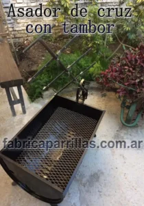 Asador de Cruz con Tambor y Ladrillos Refractarios